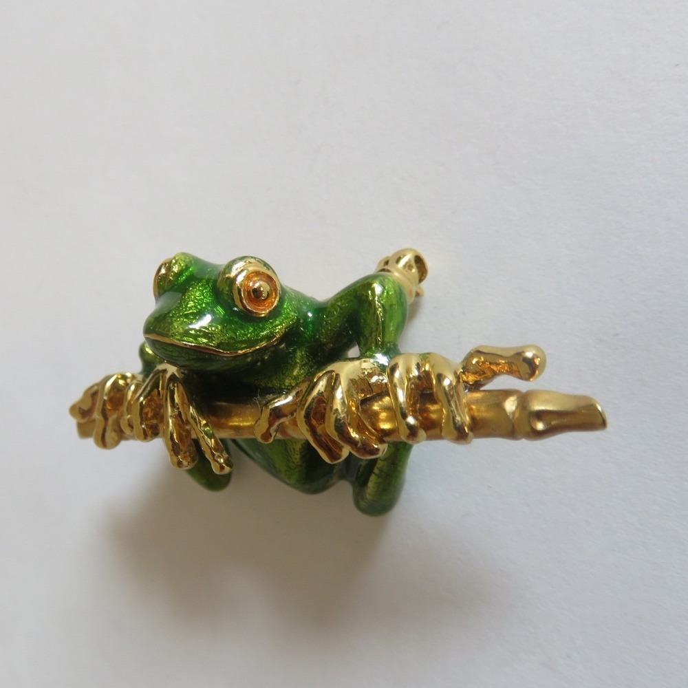 Vintage Kenneth Jay Lane KJL Green Enamel Frog on Branch Brooch Gold Tone Pin 2" - Picture 4 of 9